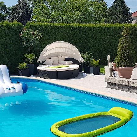 Gaestezimmer Im Bewohnten Efh Mit Pool Und Garten Ziltendorf 外观 照片