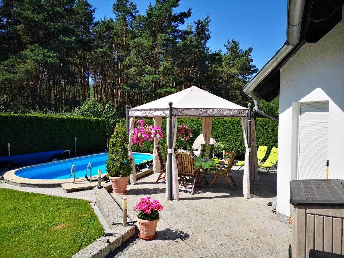 Gaestezimmer Im Bewohnten Efh Mit Pool Und Garten Ziltendorf 外观 照片
